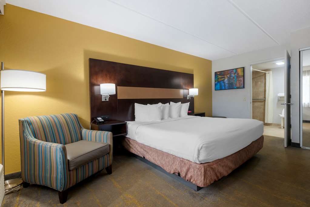 Best Western Inn Of Palatka - Tap to explore photos