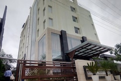 Hotel Ranbirs, Lucknow