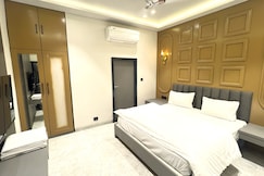 Daddys Den Mount Abu, Mount Abu