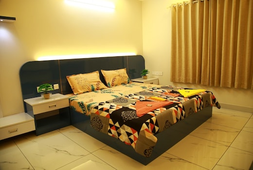 The Ample - Premium Apartment