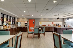 Hampton Inn by Hilton Cumming, Gilmer