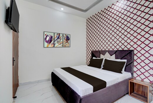 Hotel O ISBT Mohali Formerly Holiday Spot