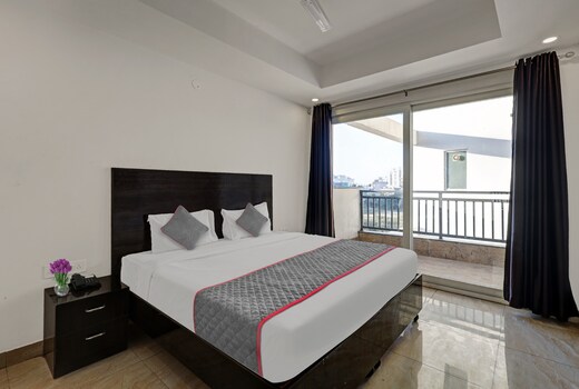 Super Townhouse Tipsyy Near Bestech Central Square Mall