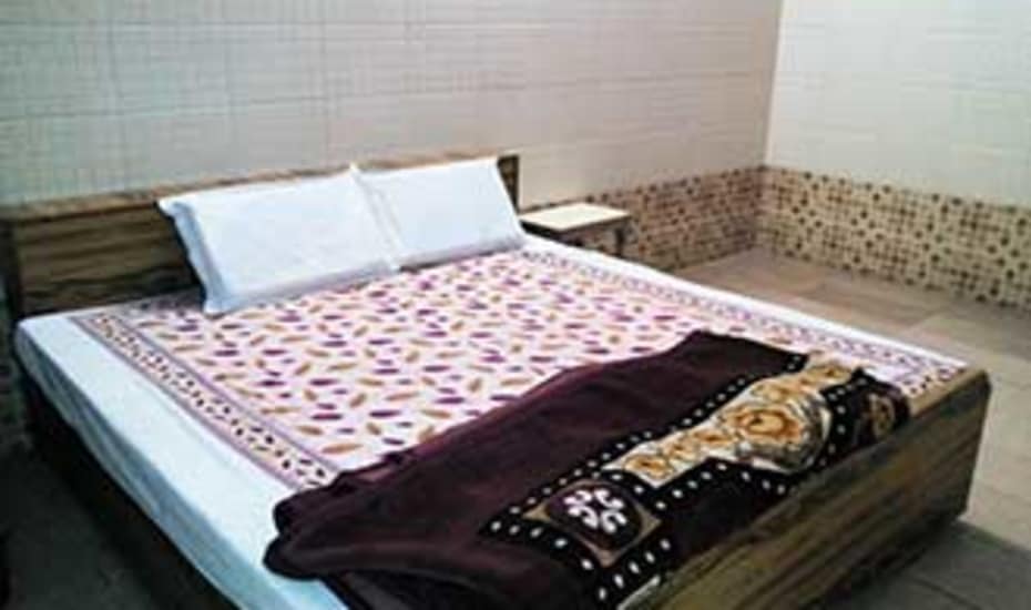 Shilpa Guest House - Tap to explore photos