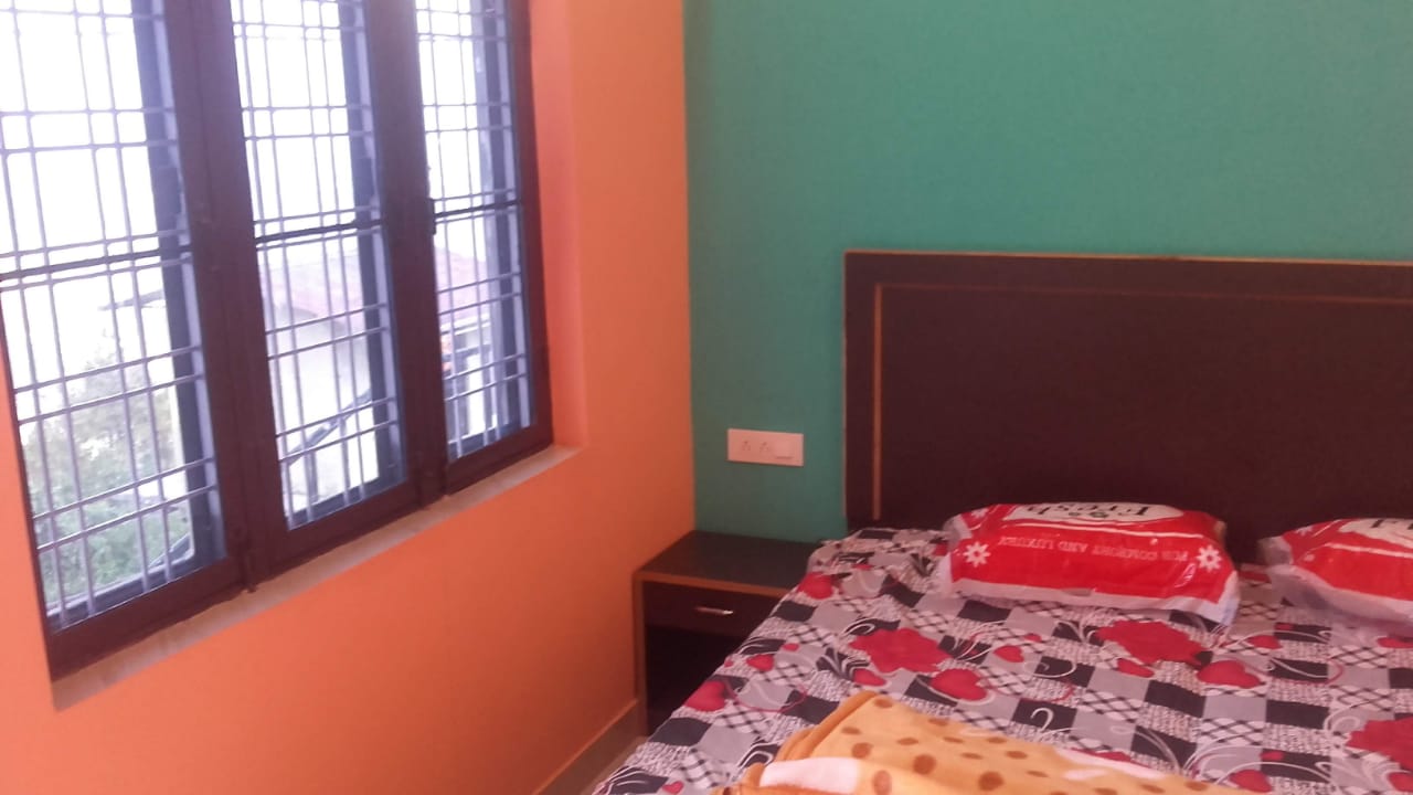 Suhani | Mountain-view Rooms - Tap to explore photos