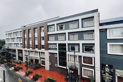 GOLDEN RETREATS, Shantiniketan