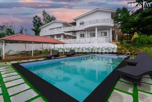 EKOSTAY - White Swan Villa