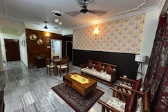 Cozy Cool Crib, Guwahati