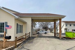 Super 8 by Wyndham Berlin WI, Columbia, Wisconsin