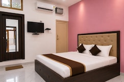 Hotel Eva Palace, Chatra
