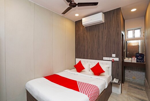 Hotel O 99 Kombo Stay