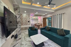 Uroniya Mou, Guwahati