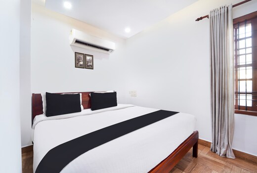 Super Townhouse City Center Ernakulam