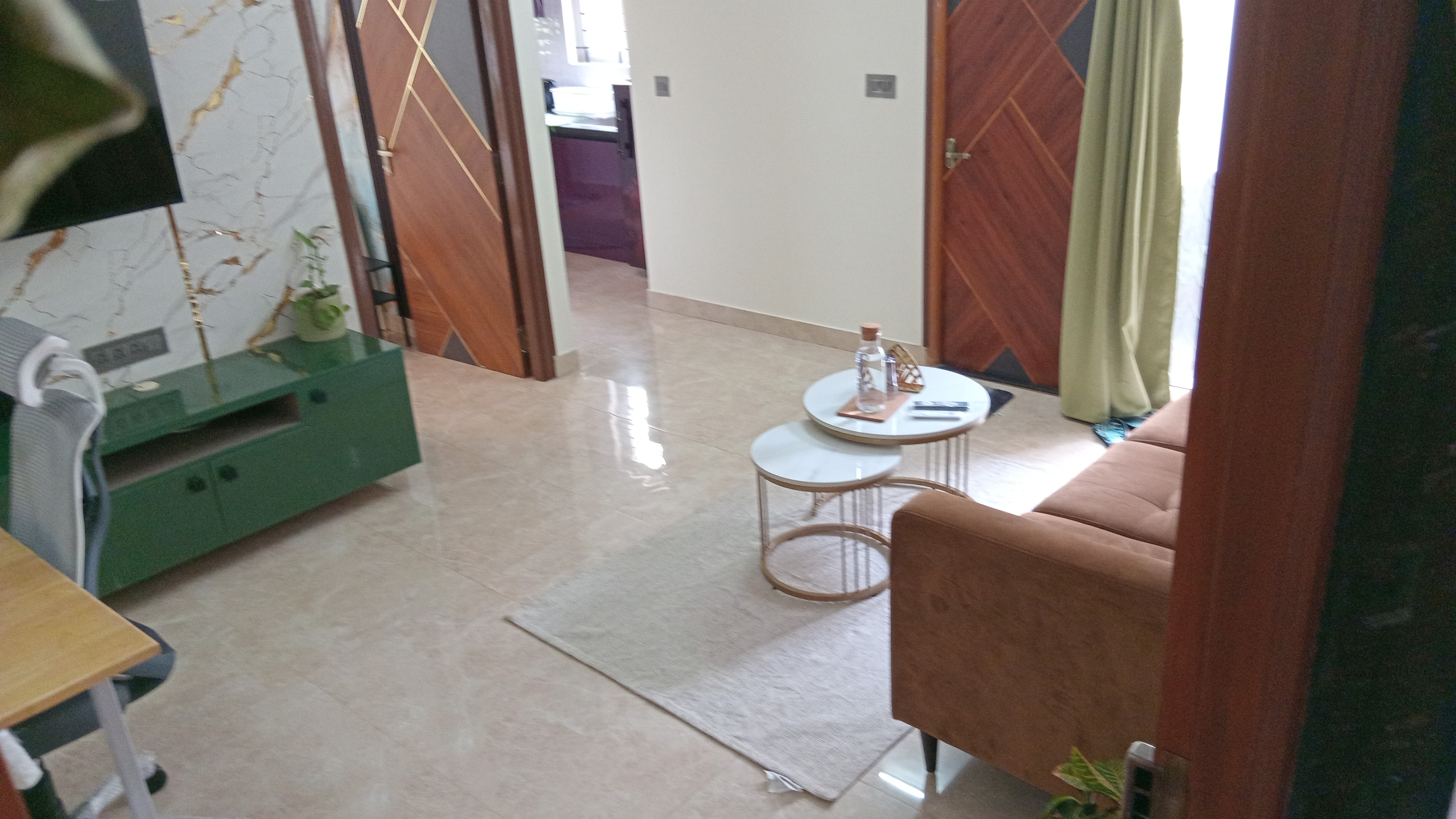 HOPE   Cozy 1BHK - Tap to explore photos
