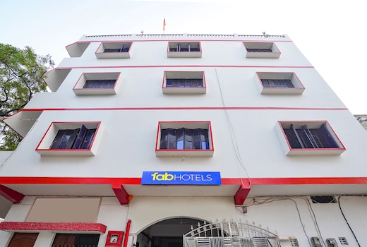 FabHotel Vairagi Inn