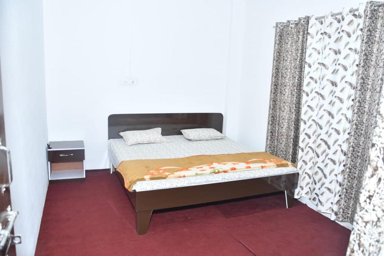 Shiv Dhwani Homestay - Tap to explore photos