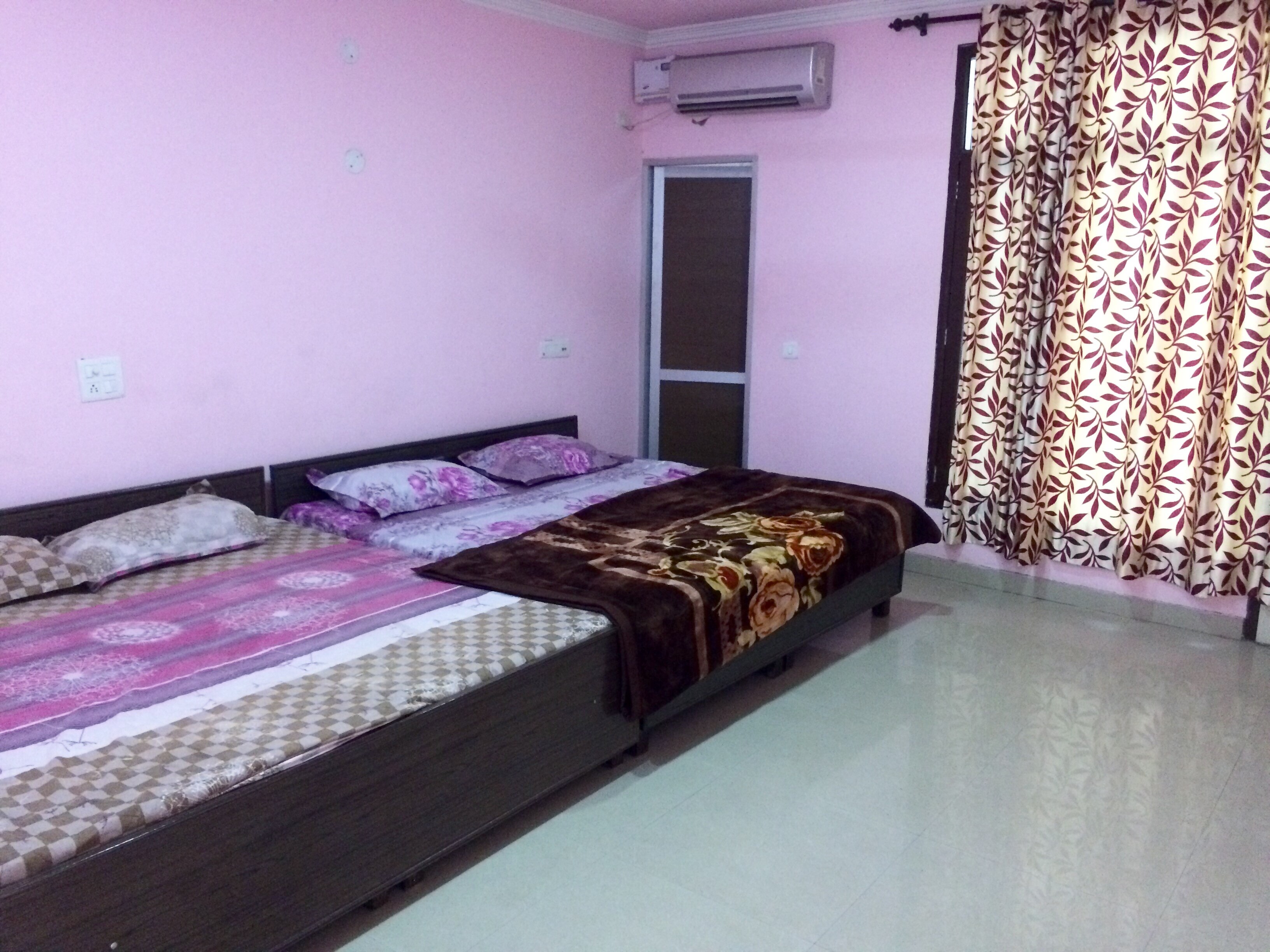 Shivalik Lodge - Tap to explore photos