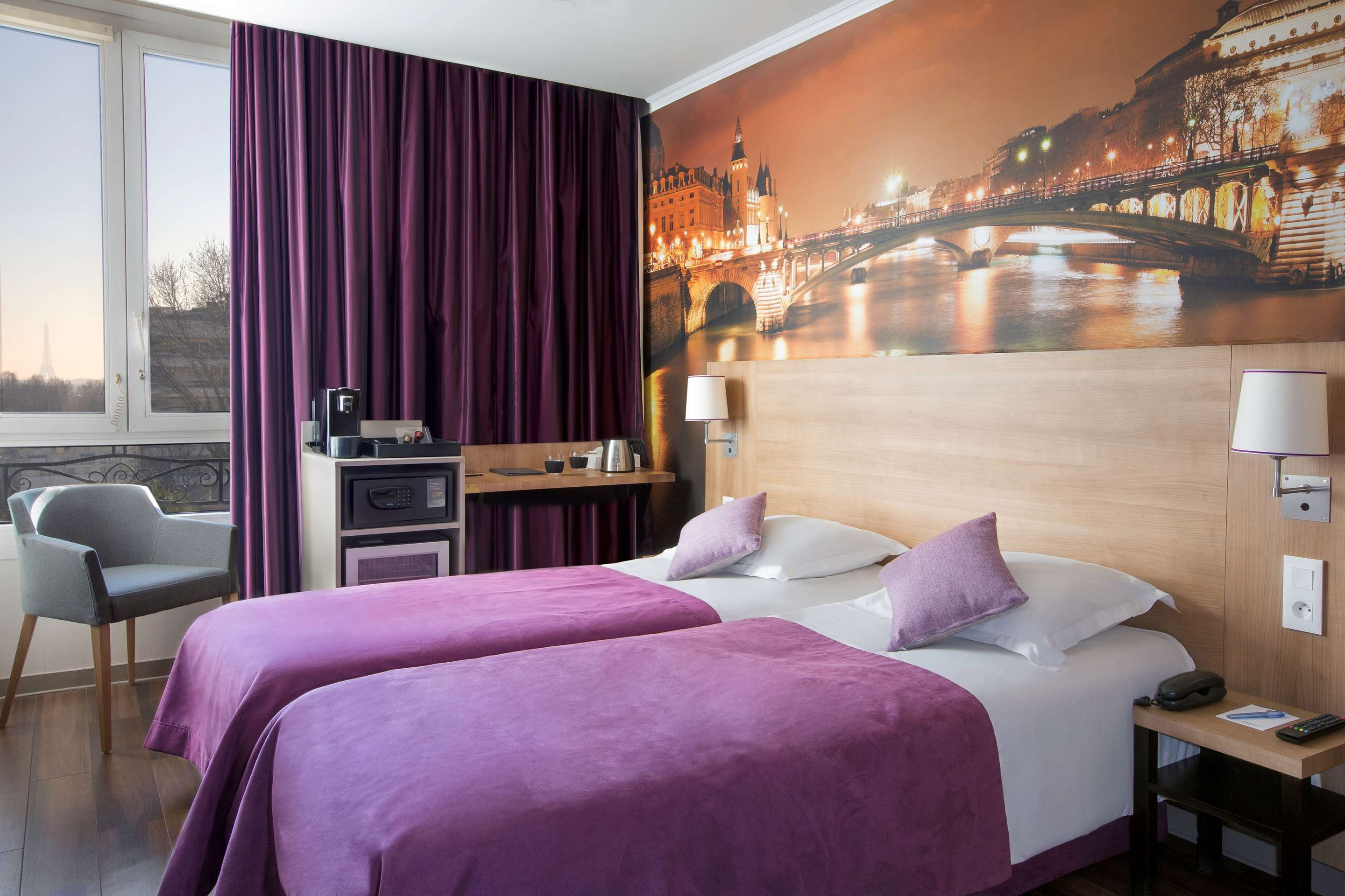 BEST WESTERN RIVES DE PARIS LA DEFENSE - Tap to explore photos