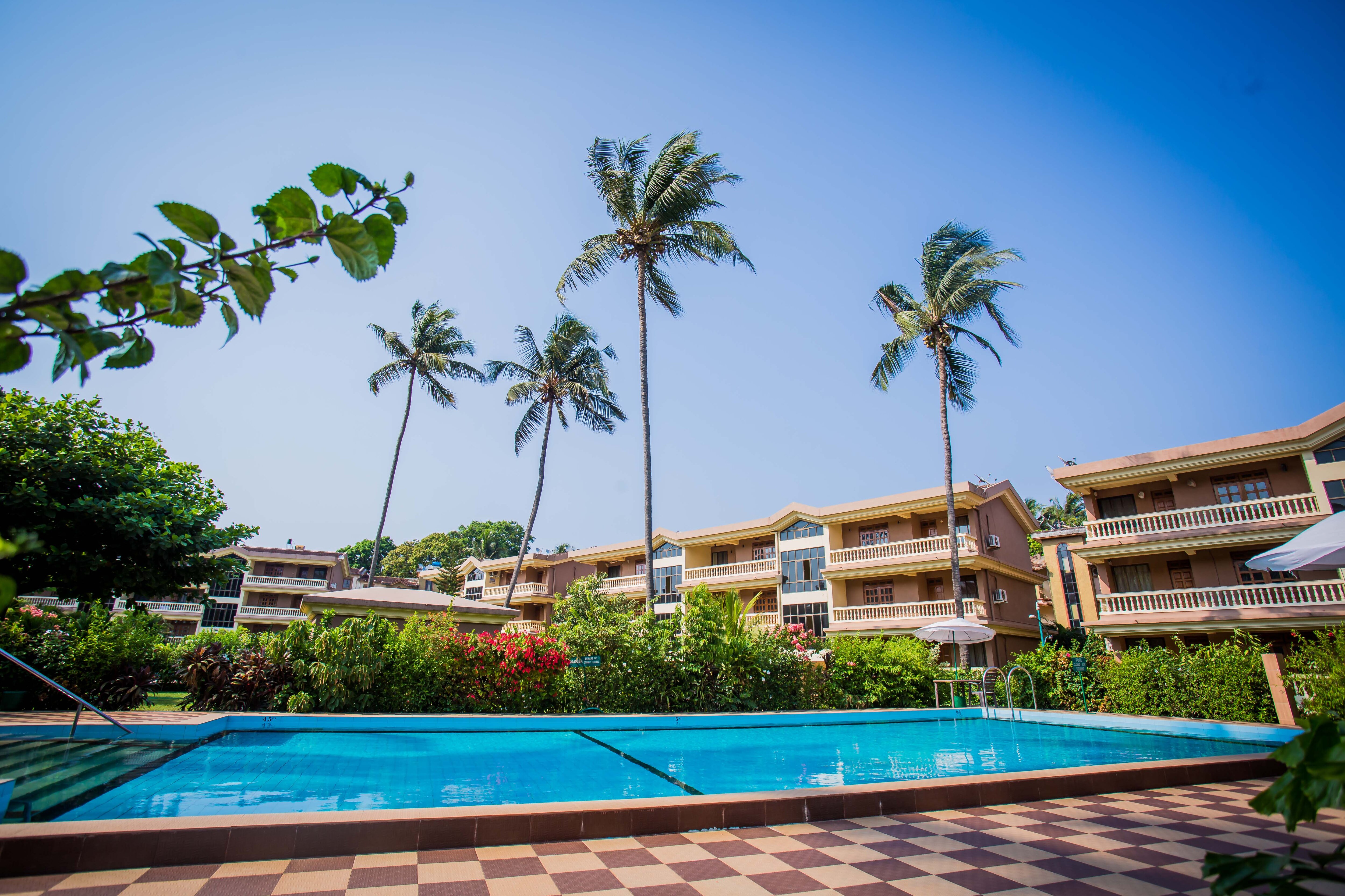 Tranquil 2BHK Luxury with Pool Near Beach-Candolim - Tap to explore photos