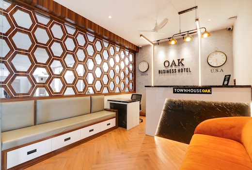 Townhouse OAK INDIGO BUSINESS HOTELS