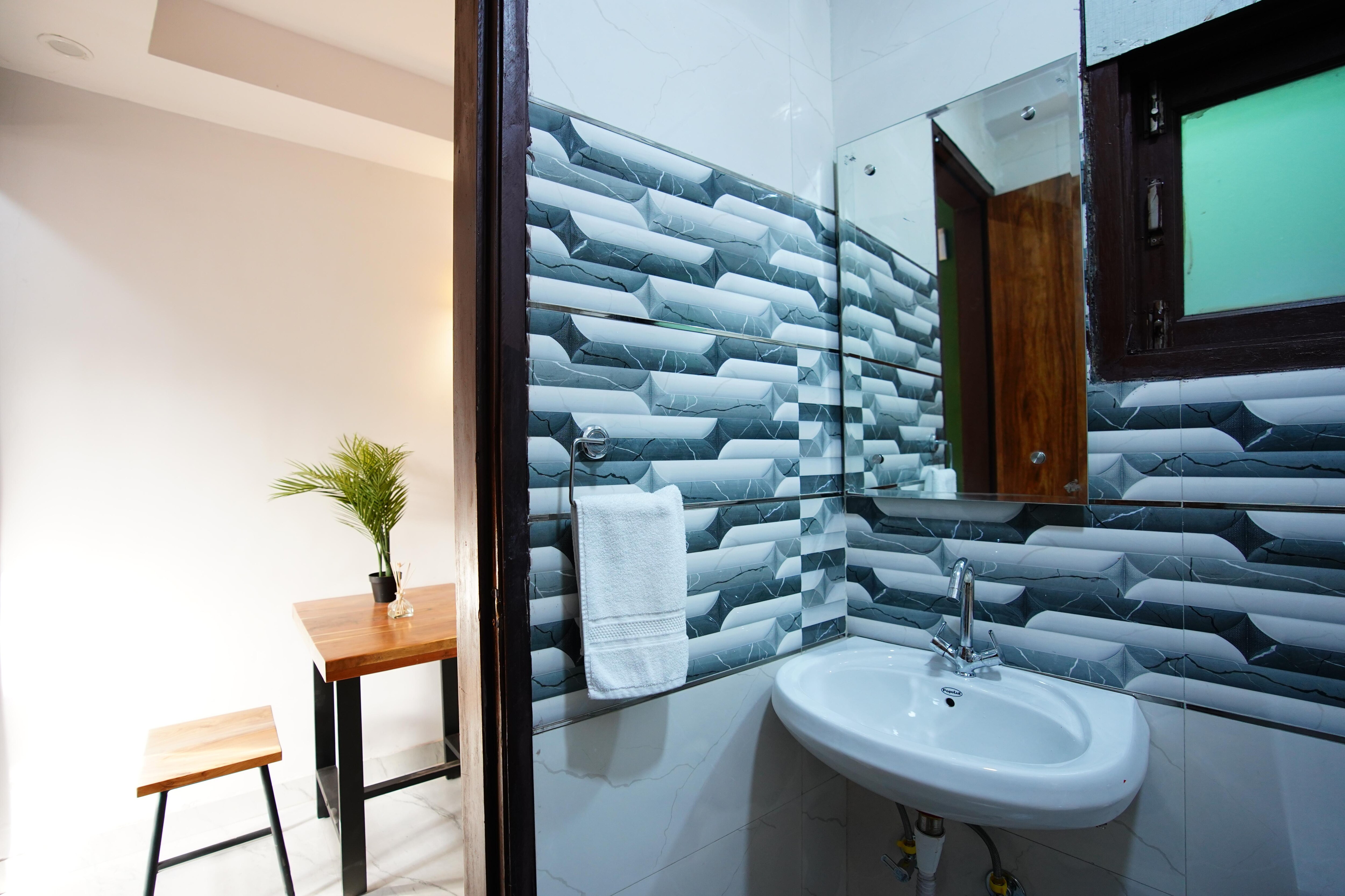 Clean & Private | DMM | Smart TV, AC, Wi-Fi - Tap to explore photos