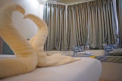 Luxurious 7BHK Villa with Private Pool near Beach, Goa