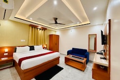 Hotel D B Palace, Patna
