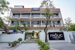 Hotel Frolic Stay, Noida