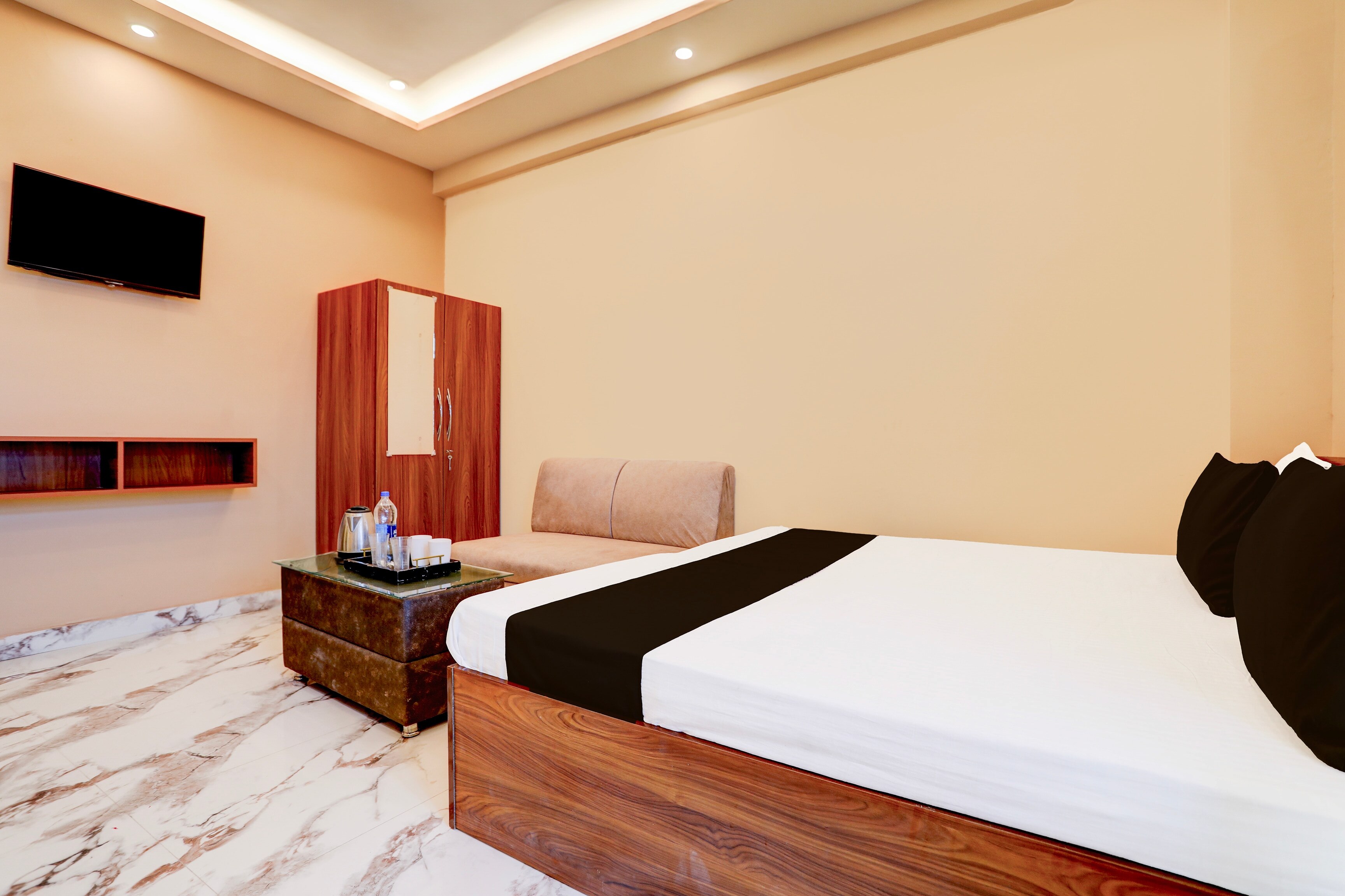 Hotel O Shivaay Grand - Tap to explore photos