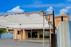 SPOT ON Hotel Royal Inn Babupet Railroad Station, Chandrapur