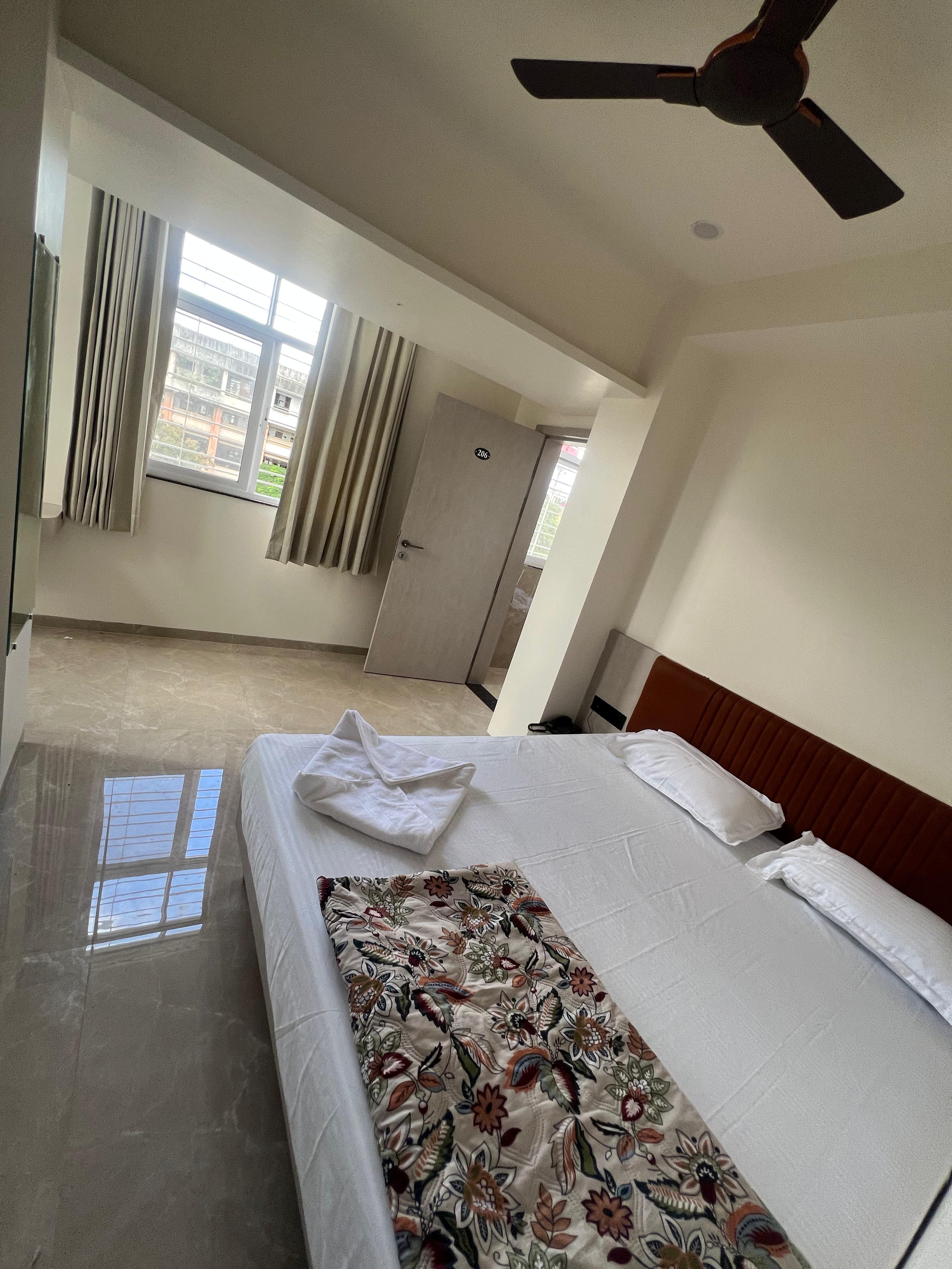 Hotel Radhika Lodging