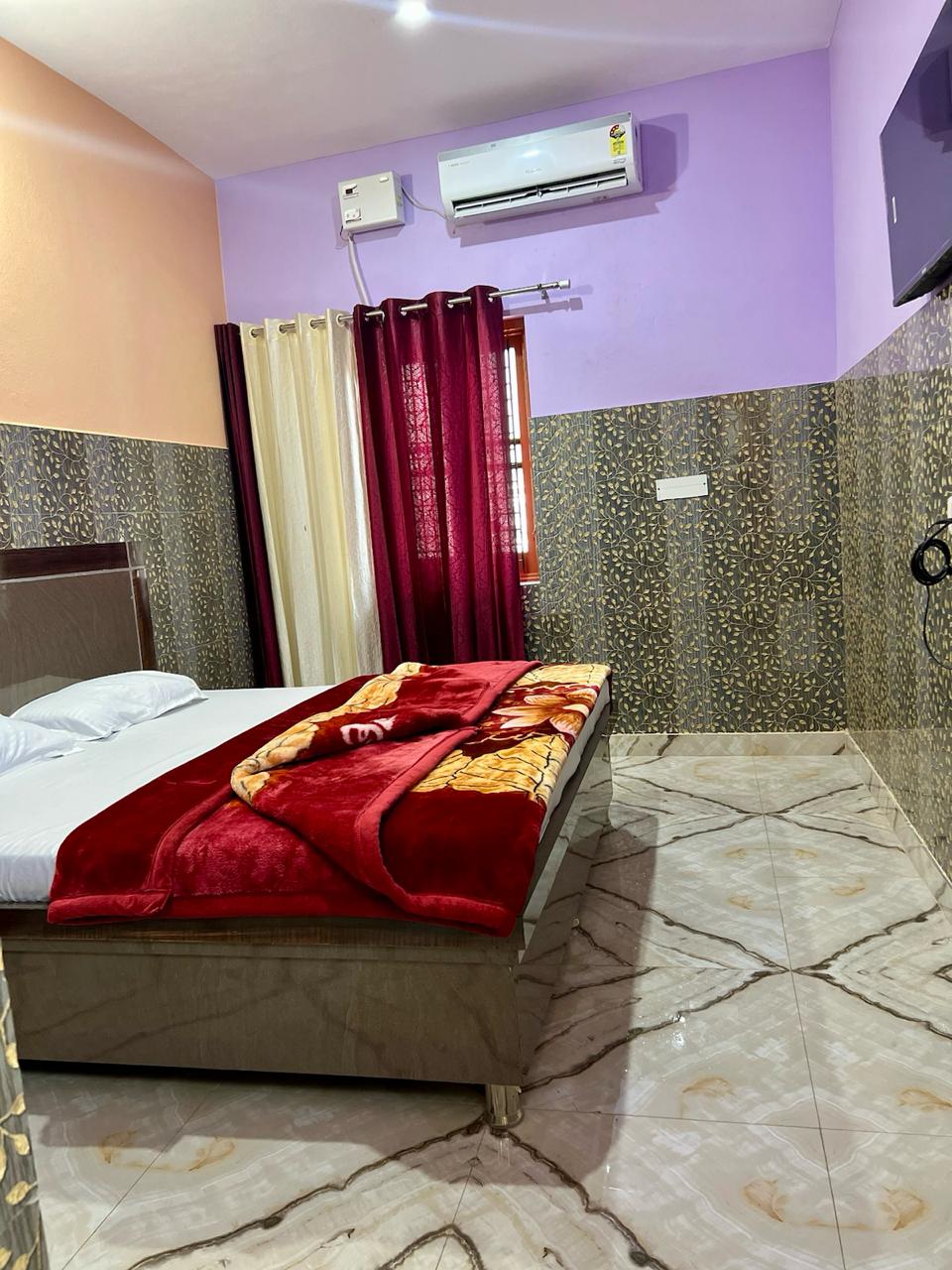 Rohit Guest House - Tap to explore photos