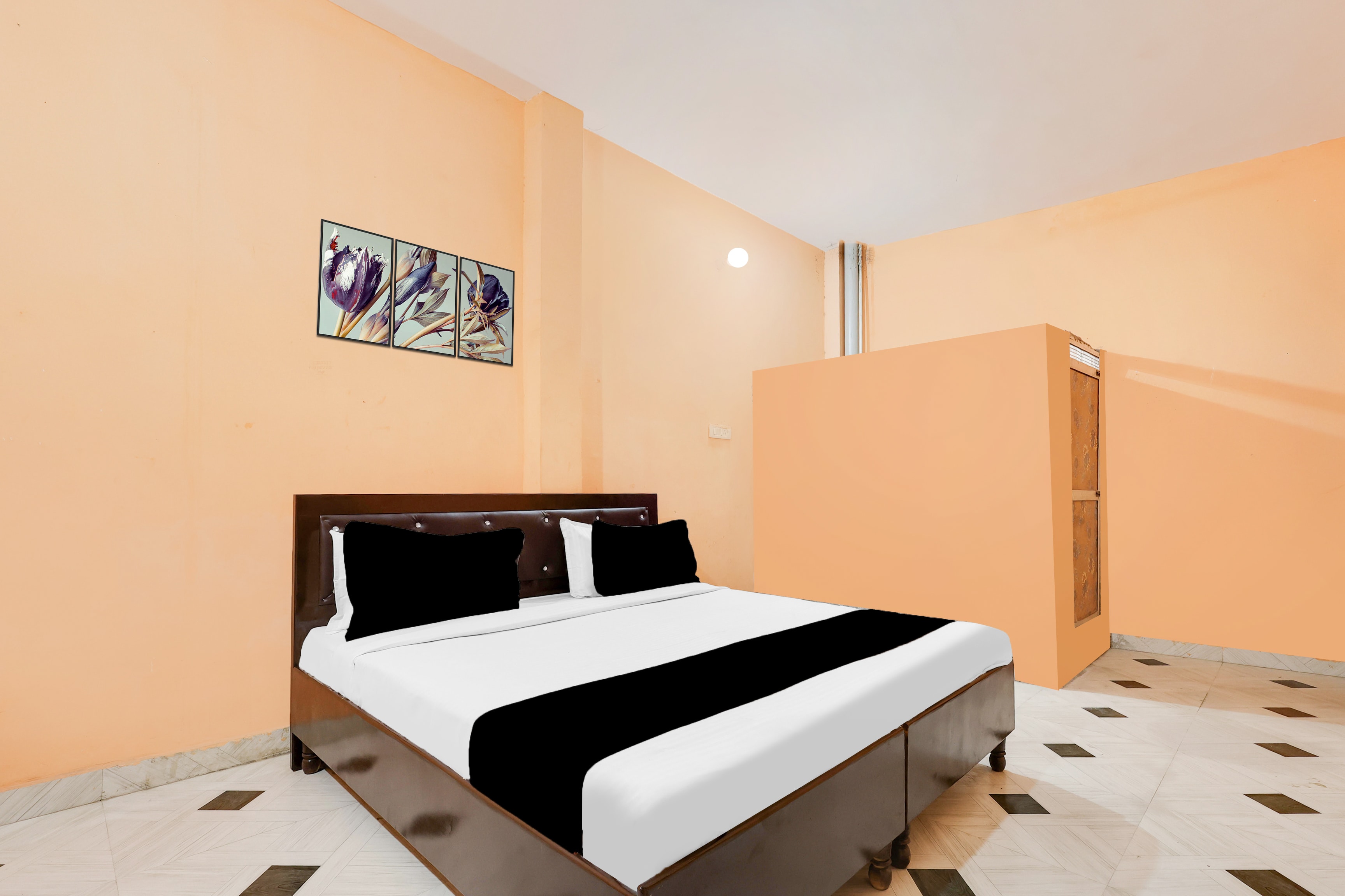 Hotel O Shiva - Tap to explore photos