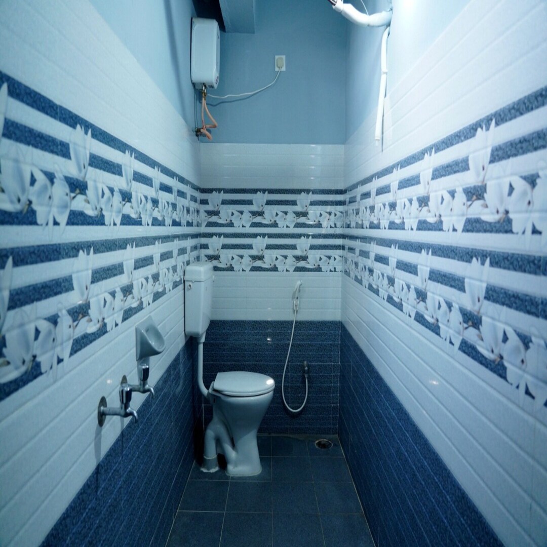 i-ROOMZ Hotel Tanmai Residency - Tap to explore photos