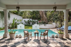 Huge pool and garden Skylight Full Time chef, Goa