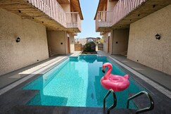 The Ark Resort, Sehore