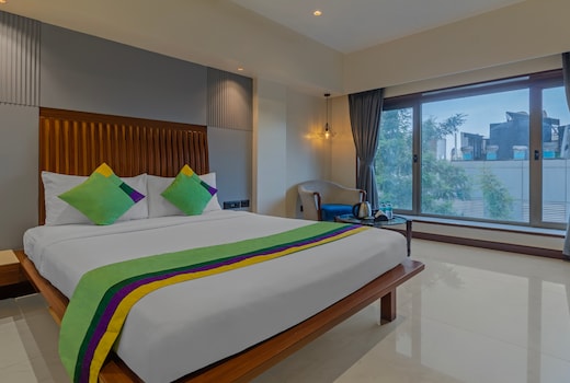 Treebo Regency - Bund Garden, Dhole Patil Road