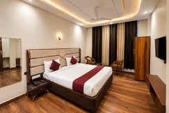 Hotel Royals, Zirakpur, Kharar