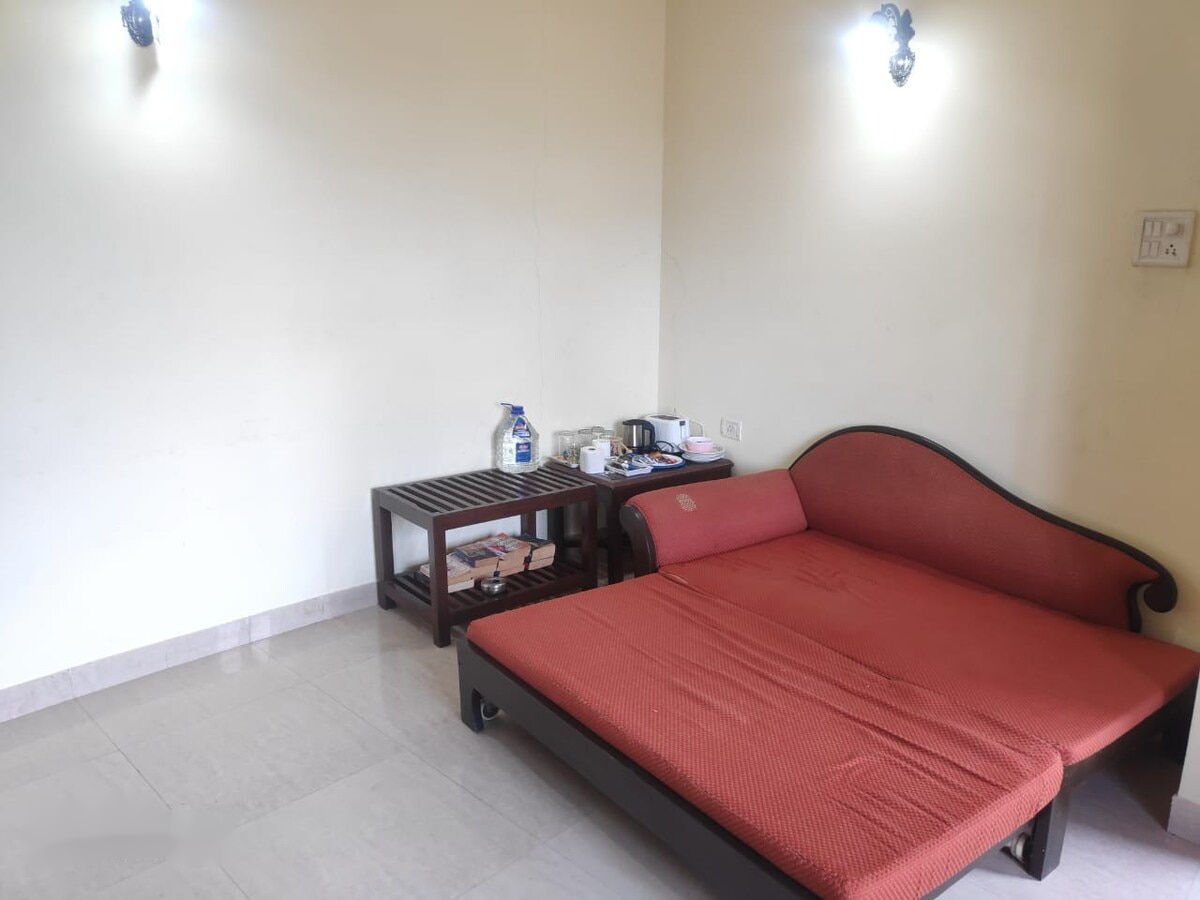Apartment Near to Baga Beach - Tap to explore photos