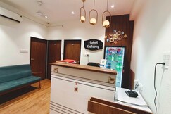 Hotel Galaxy BY SR Enterprise Palapor, Surat