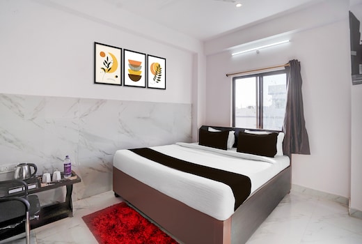 Hotel O Diamond Tree