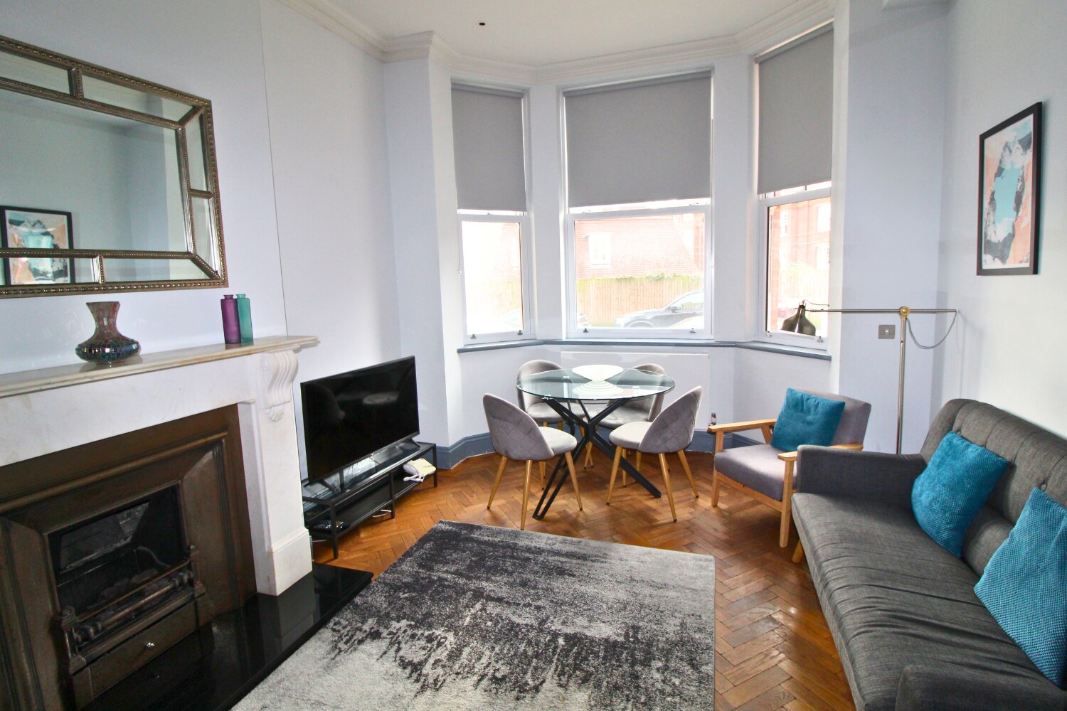 Barons Court By Viridian Apartments - Tap to explore photos