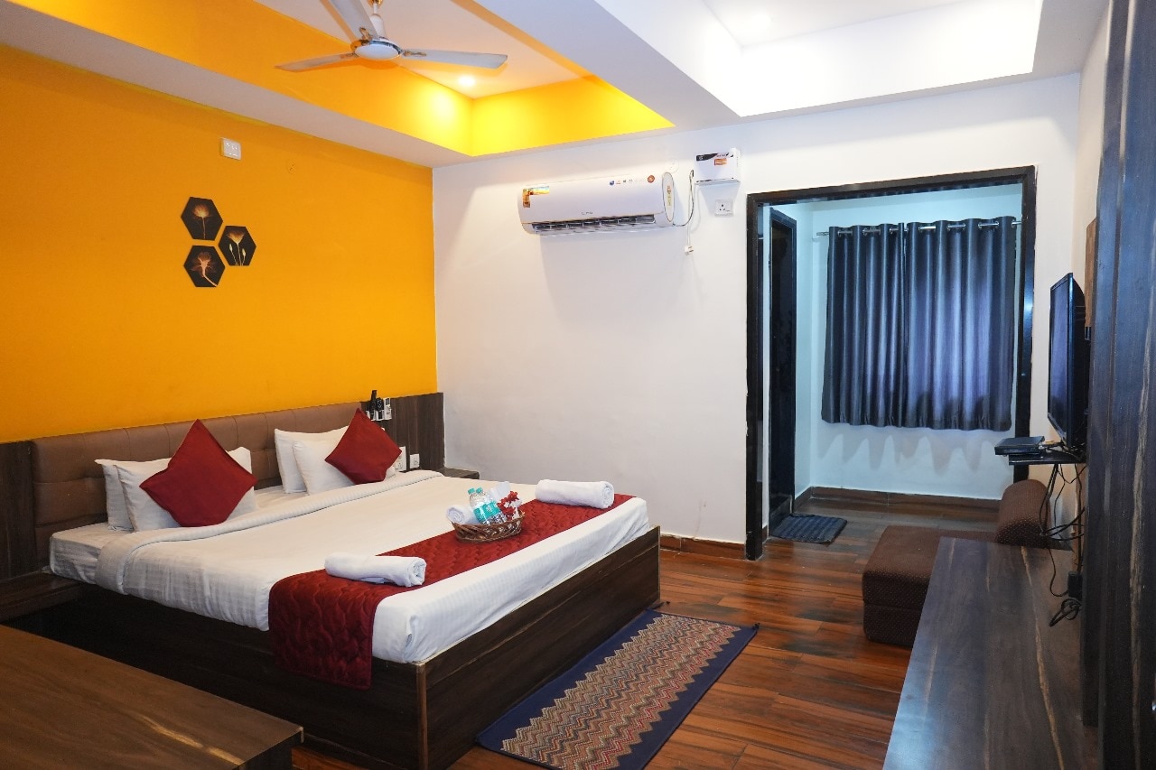 HOTEL SRIVEDA - Tap to explore photos