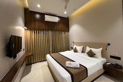 Hotel  Purnima Regency Dhule, Dhule