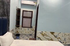 Banke bihari seva sadan, Vrindavan