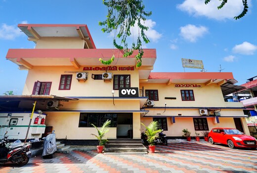 Super Hotel O Lekshmi Rooms & Villas