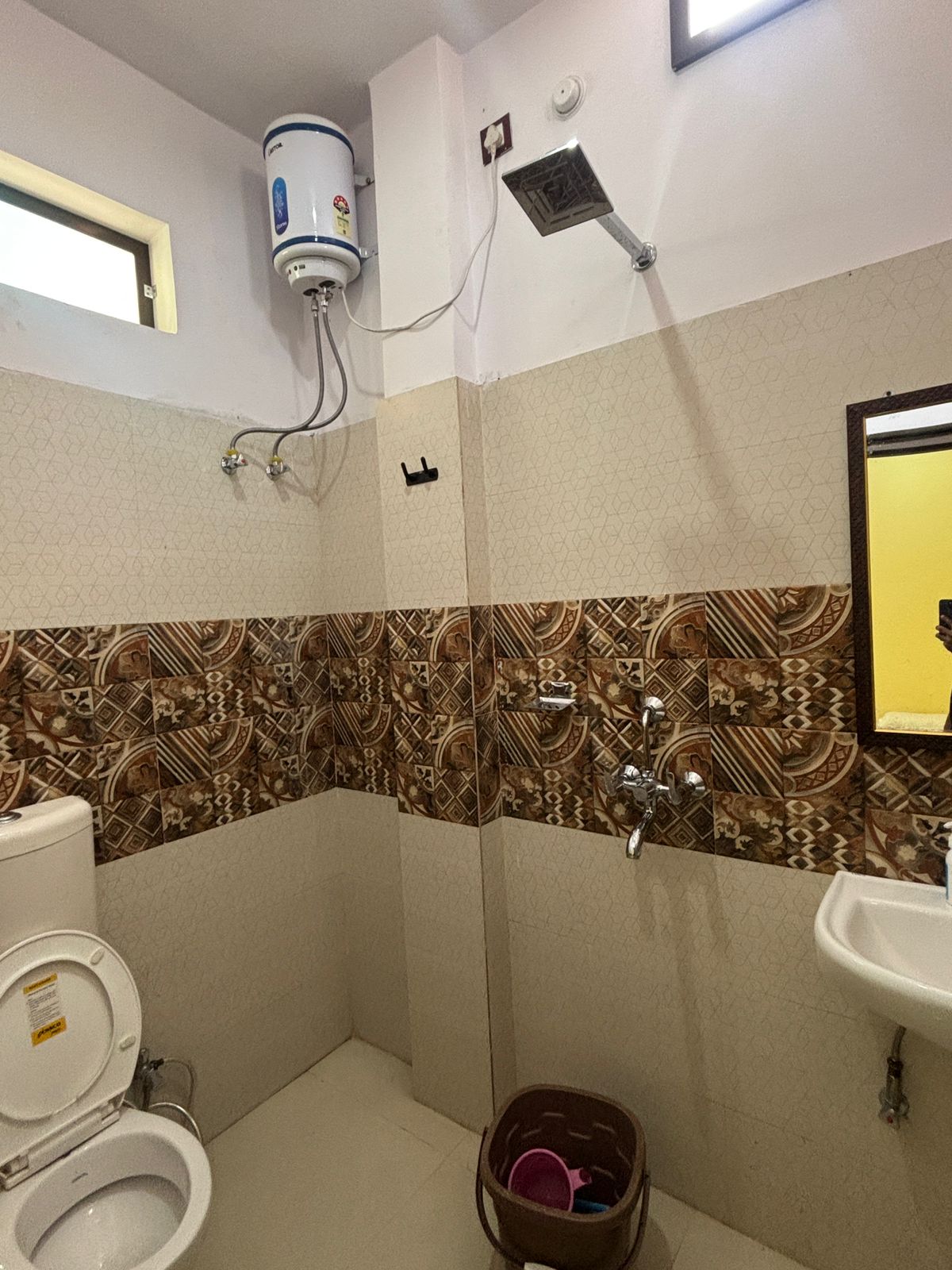Rai Sahab Guest House - Tap to explore photos
