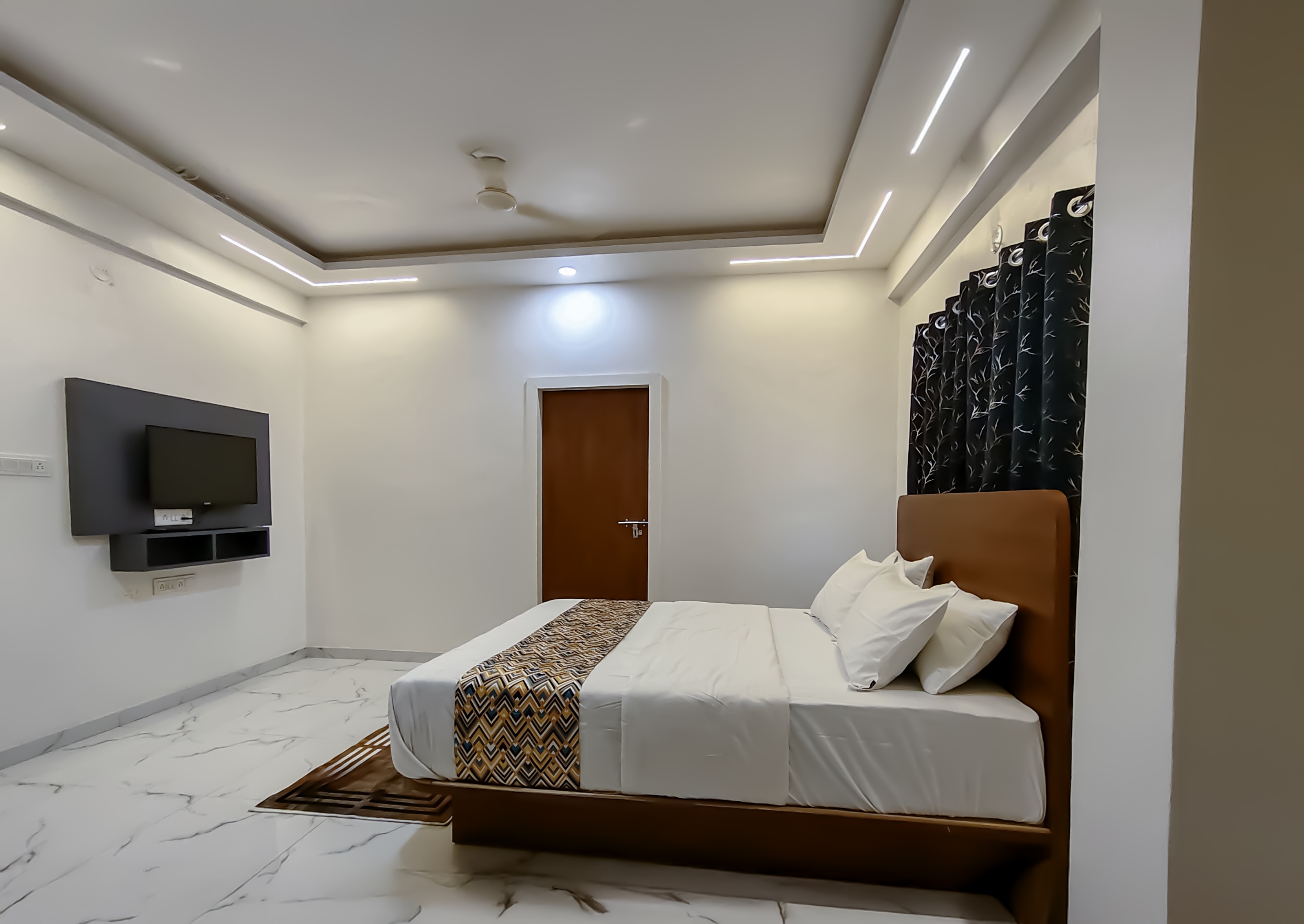 Family Room 1