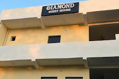 SPOT ON Diamond Guest House, Delhi