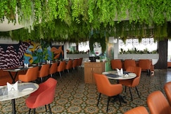 Hotel The Grand Atb, Rupbas
